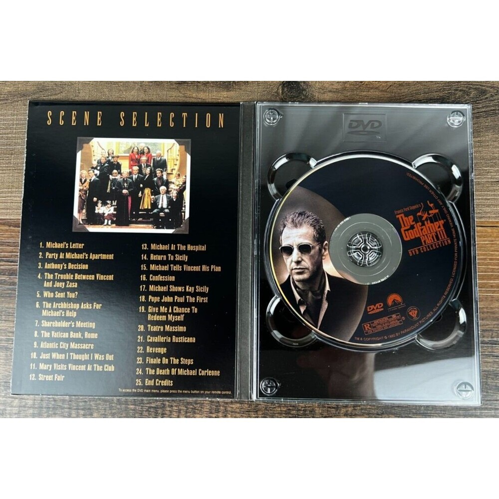 The Godfather DVD Collection Part 1-3 & Bonus Materials (5 DVD Set) - Picture 5 of 10